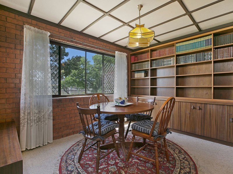 2/12 Patrick Lane, Toowong QLD 4066