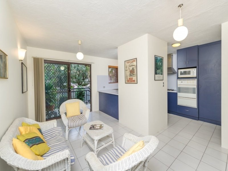 4/25 Bayliss Street, Toowong QLD 4066