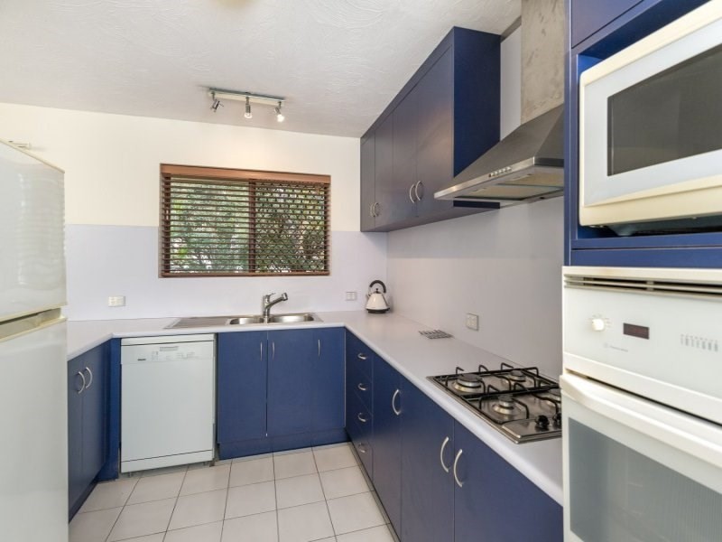 4/25 Bayliss Street, Toowong QLD 4066