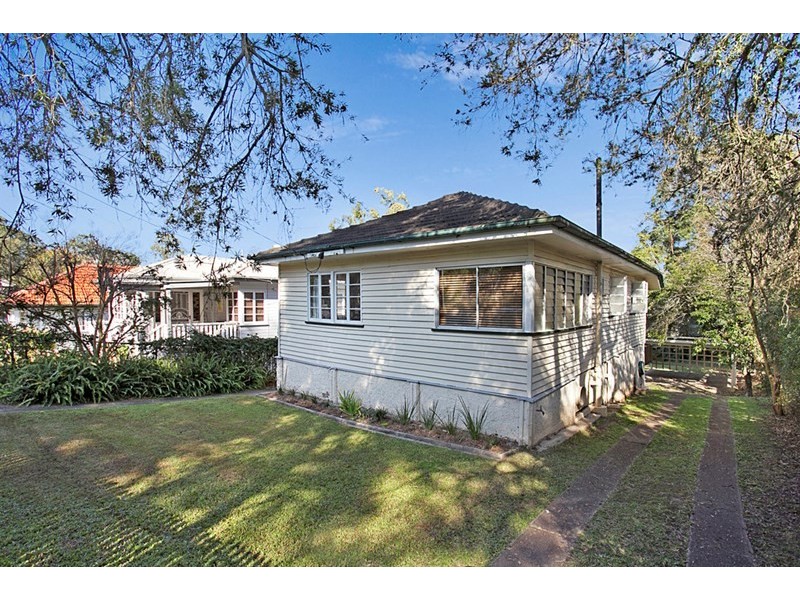 59 Orchard Terrace, St Lucia QLD 4067