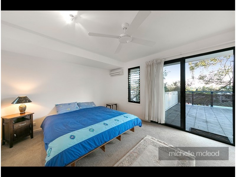 15 Central Avenue, Indooroopilly QLD 4068