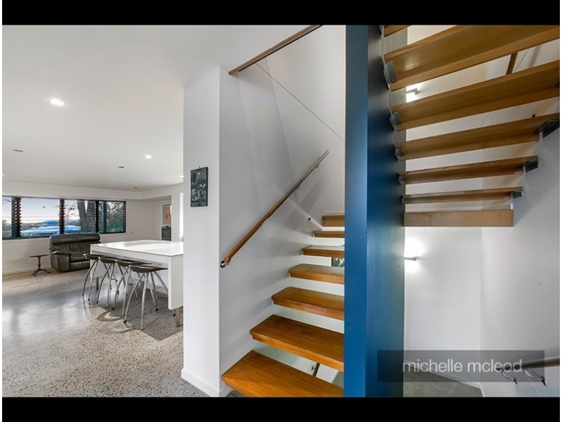 15 Central Avenue, Indooroopilly QLD 4068