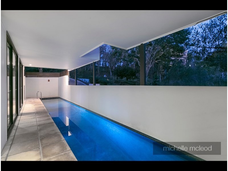 15 Central Avenue, Indooroopilly QLD 4068