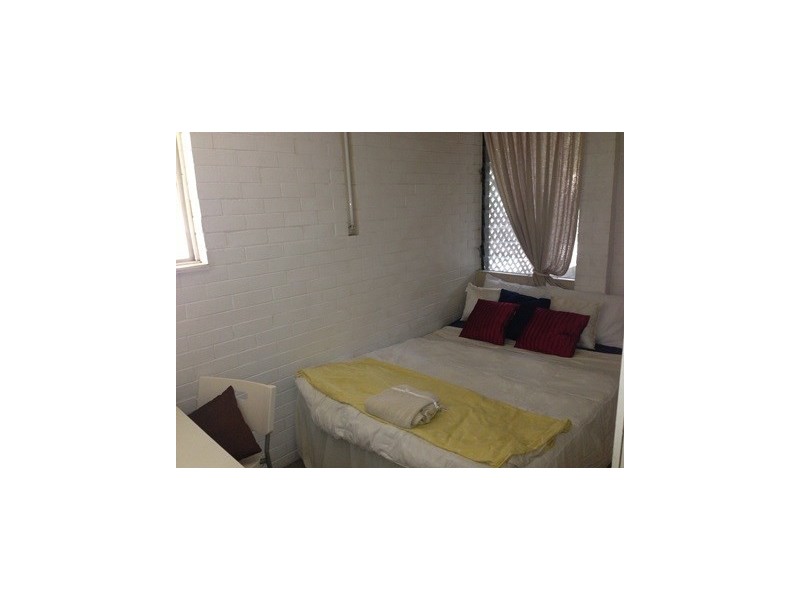 5/124 Sir Fred Schonell Drive, St Lucia QLD 4067