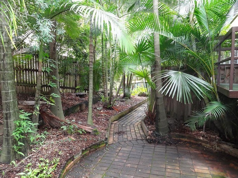 5/124 Sir Fred Schonell Drive, St Lucia QLD 4067