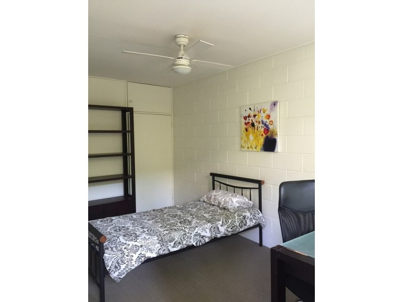 2B/240 Carmody Road, St Lucia QLD 4067