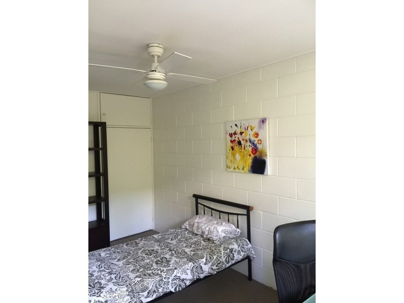 2B/240 Carmody Road, St Lucia QLD 4067