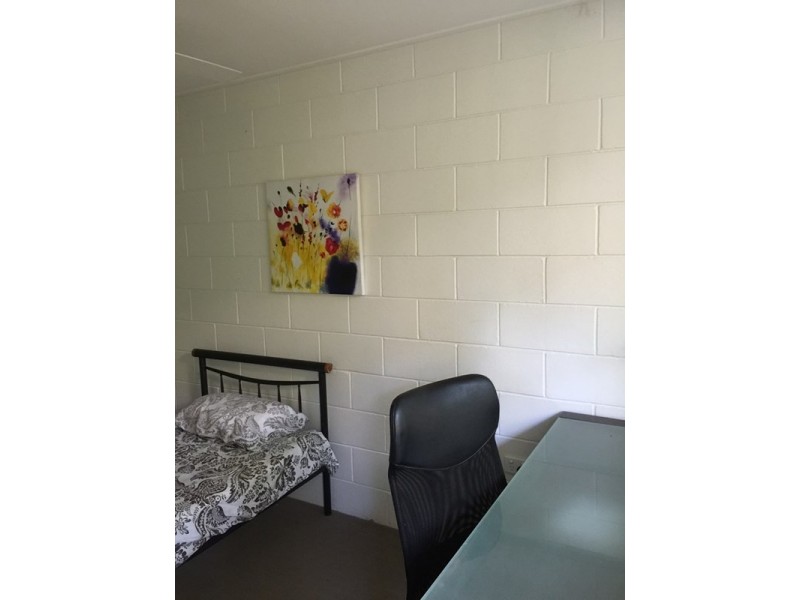 2B/240 Carmody Road, St Lucia QLD 4067