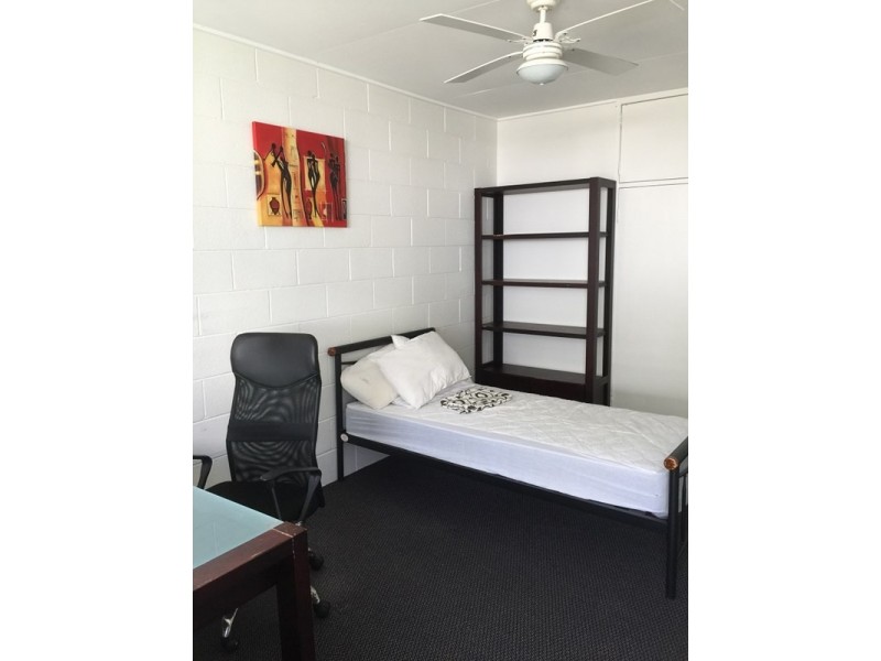 4b/240 Carmody Road, St Lucia QLD 4067