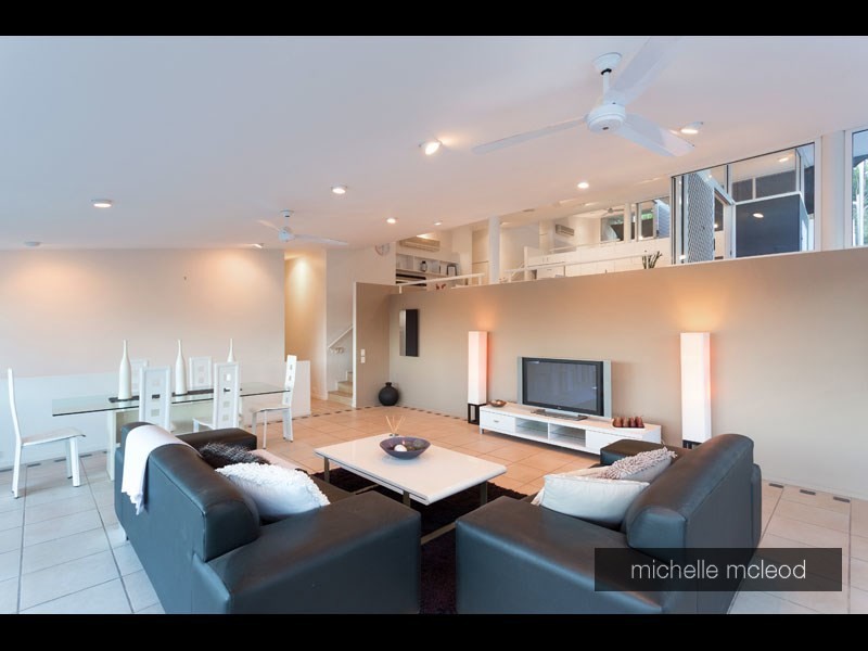 26 Maculata Drive, Chapel Hill QLD 4069