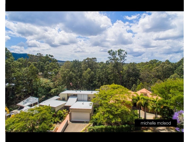 26 Maculata Drive, Chapel Hill QLD 4069