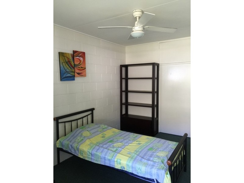 5b/240 Carmody Road, St Lucia QLD 4067