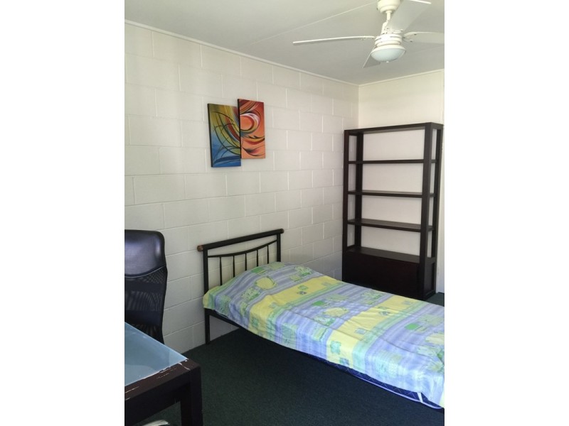 5b/240 Carmody Road, St Lucia QLD 4067