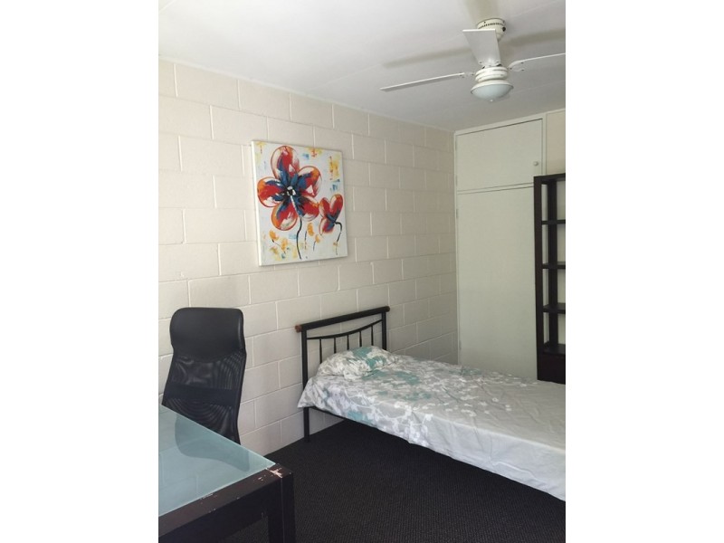 6d/240 Carmody Road, St Lucia QLD 4067