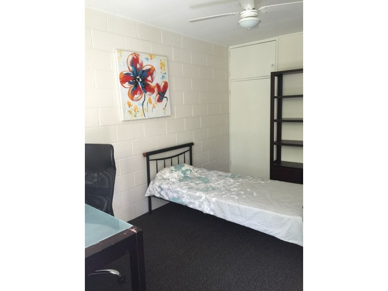 6d/240 Carmody Road, St Lucia QLD 4067