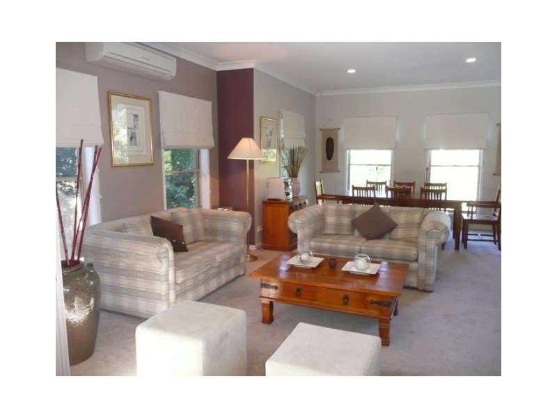 9 Taralye Place, Chapel Hill QLD 4069