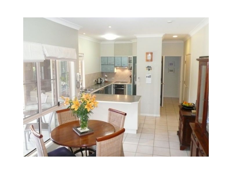 9 Taralye Place, Chapel Hill QLD 4069