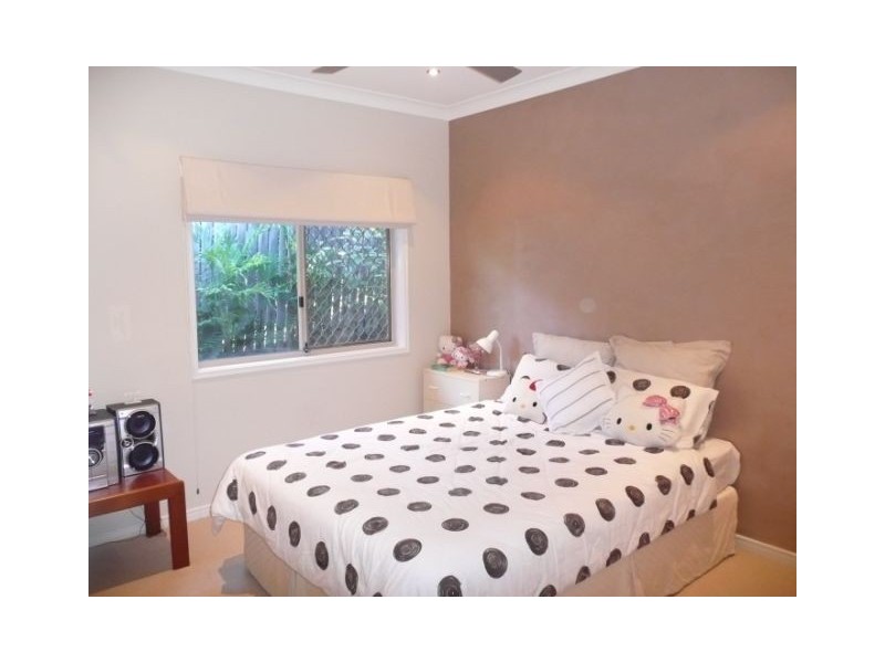 9 Taralye Place, Chapel Hill QLD 4069