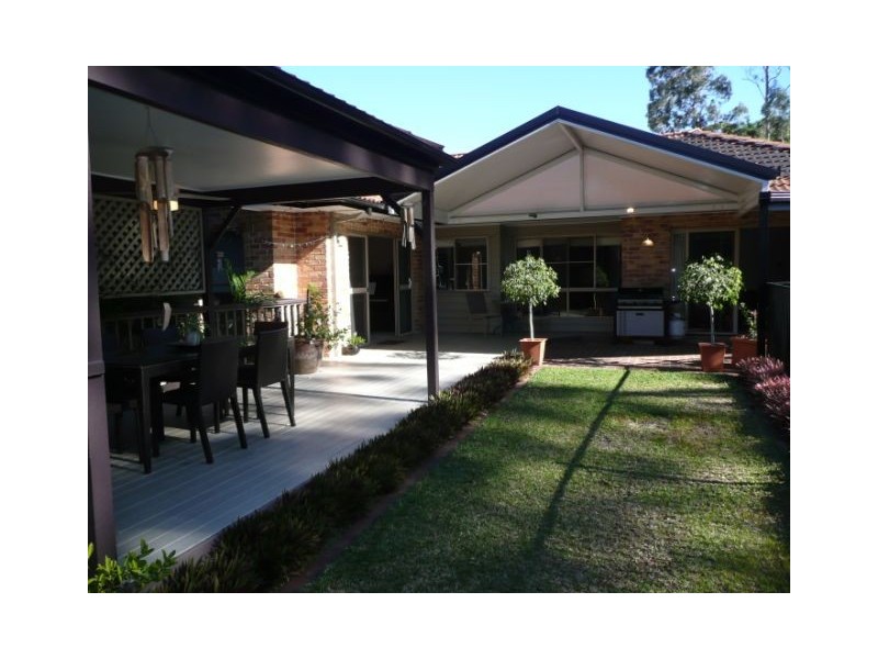 9 Taralye Place, Chapel Hill QLD 4069