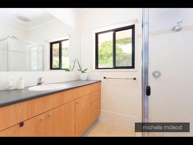 1 Millbrook Drive, Pullenvale QLD 4069