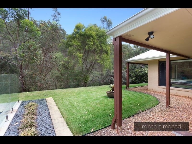 1 Millbrook Drive, Pullenvale QLD 4069