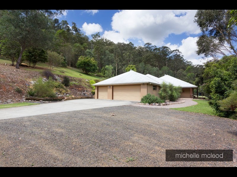 1 Millbrook Drive, Pullenvale QLD 4069