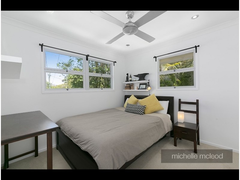 18 Alkina Street, Kenmore QLD 4069