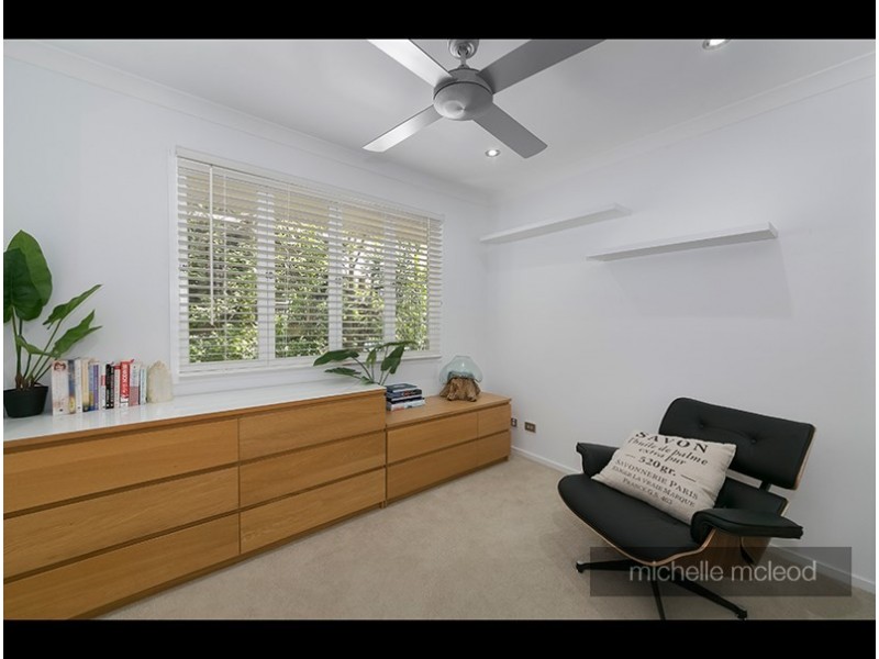 18 Alkina Street, Kenmore QLD 4069