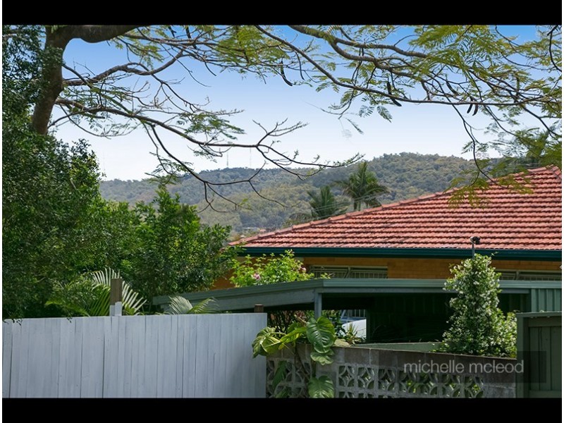 18 Alkina Street, Kenmore QLD 4069