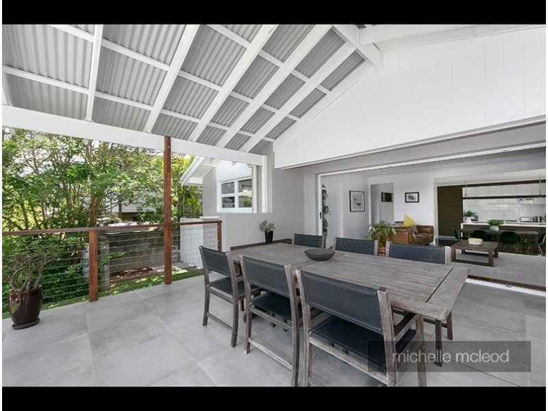 18 Alkina Street, Kenmore QLD 4069