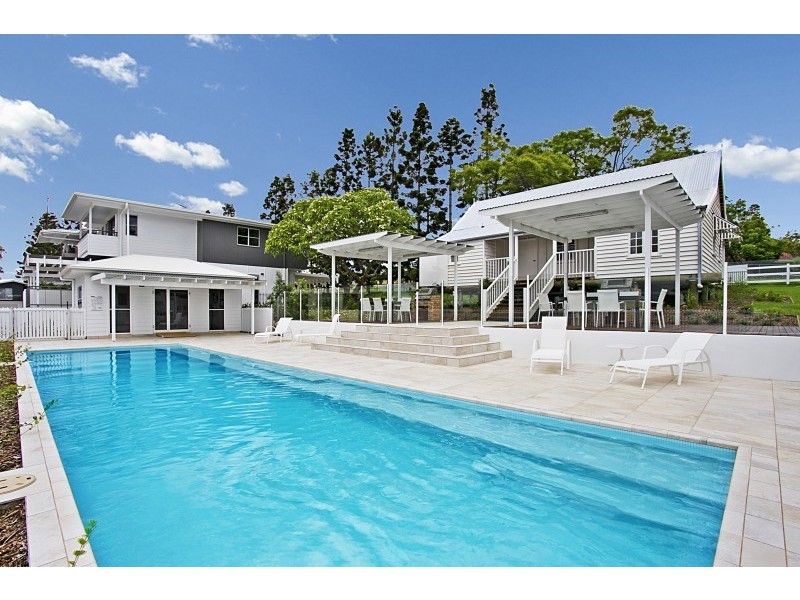 689 Seventeen Mile Rocks Road, Sinnamon Park QLD 4073