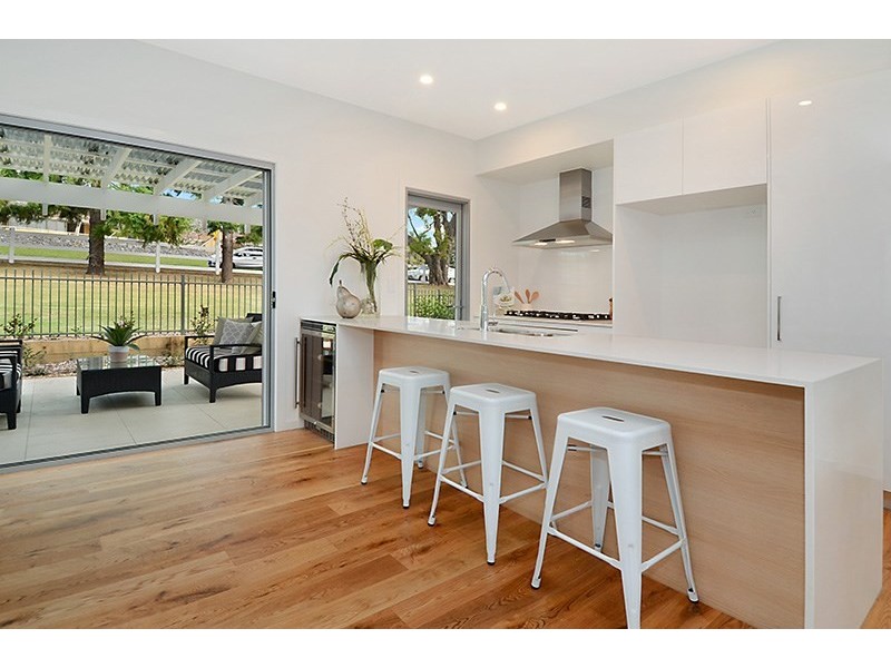 689 Seventeen Mile Rocks Road, Sinnamon Park QLD 4073