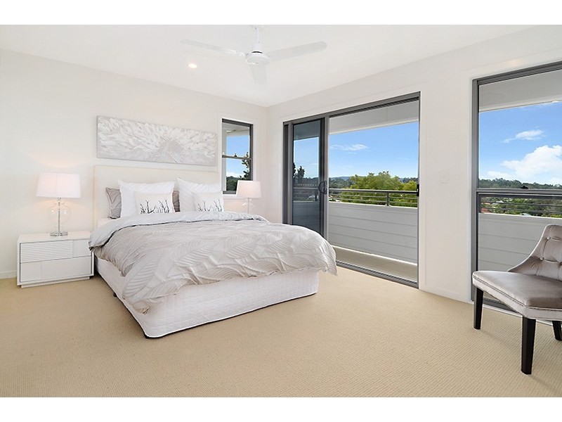 689 Seventeen Mile Rocks Road, Sinnamon Park QLD 4073