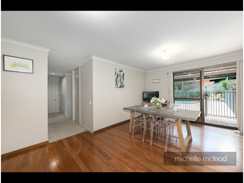 42 Goolman Street, Chapel Hill QLD 4069