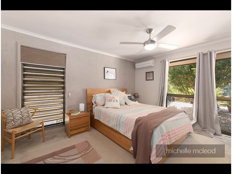 42 Goolman Street, Chapel Hill QLD 4069
