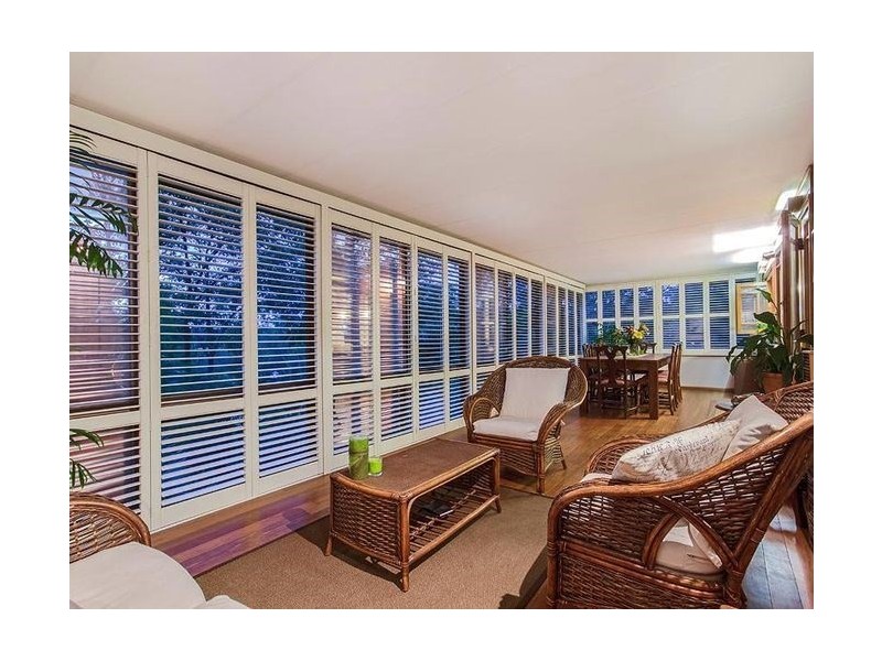 180 Burbong Street, Chapel Hill QLD 4069