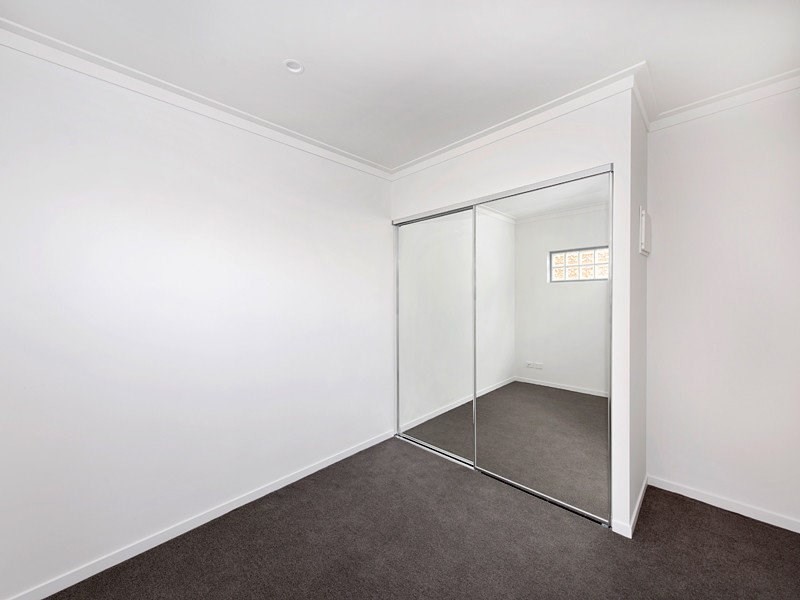 2006/8 Lochaber Street, Dutton Park QLD 4102