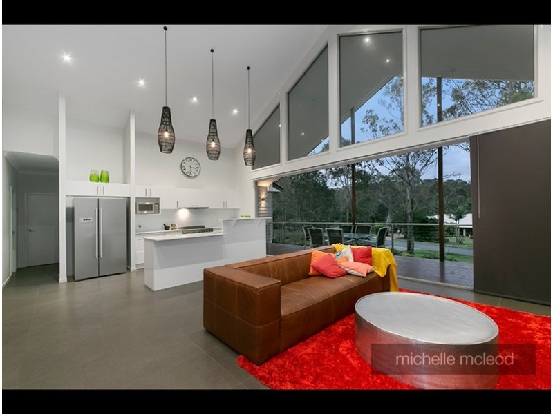 58 Bainbridge Drive, Pullenvale QLD 4069