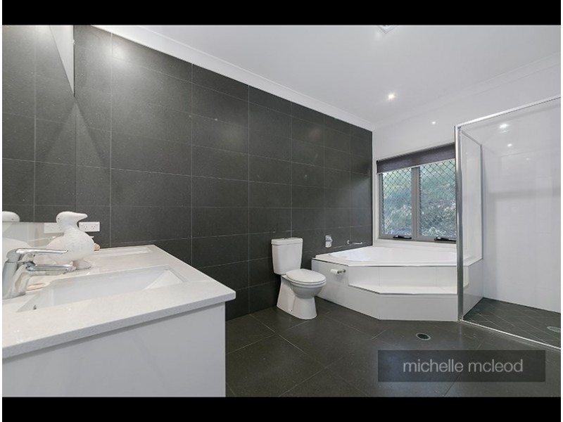58 Bainbridge Drive, Pullenvale QLD 4069