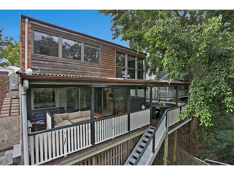 124 Simpsons Road, Bardon QLD 4065