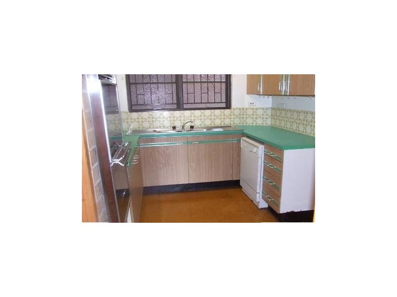 14 Bishop Street, St Lucia QLD 4067