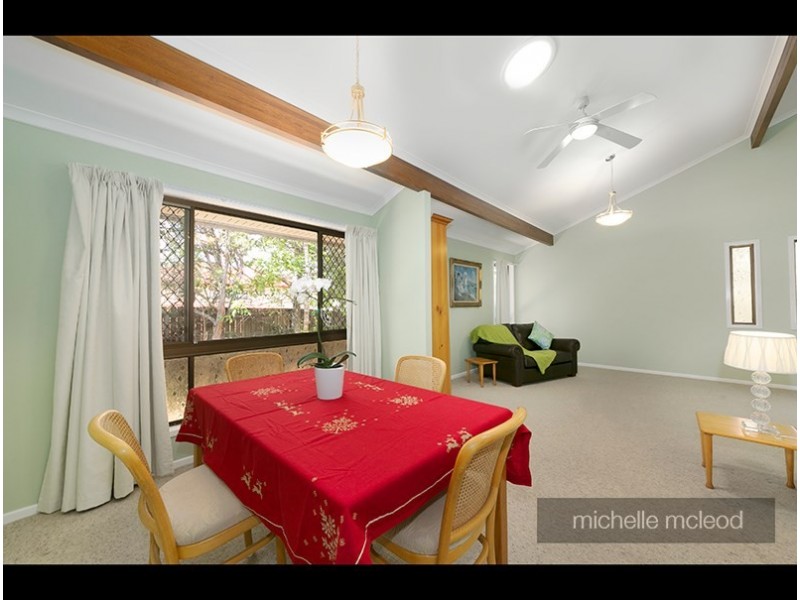 3 Minno Street, Chapel Hill QLD 4069