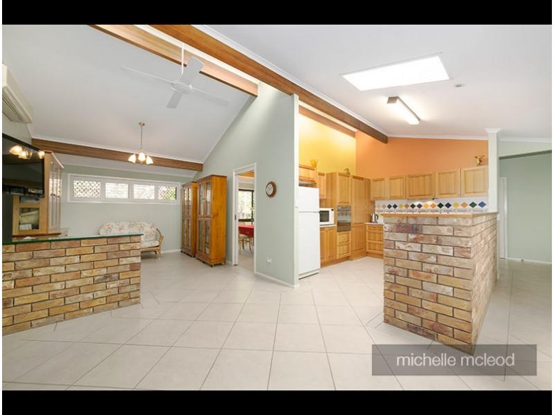 3 Minno Street, Chapel Hill QLD 4069