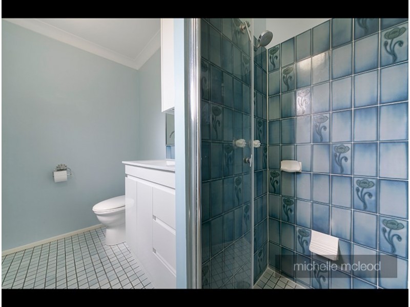 3 Minno Street, Chapel Hill QLD 4069