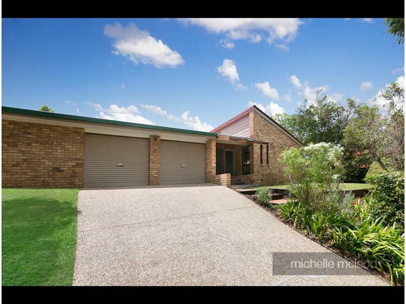 3 Minno Street, Chapel Hill QLD 4069