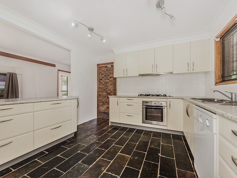 18 Mandalay Street,, Fig Tree Pocket QLD 4069