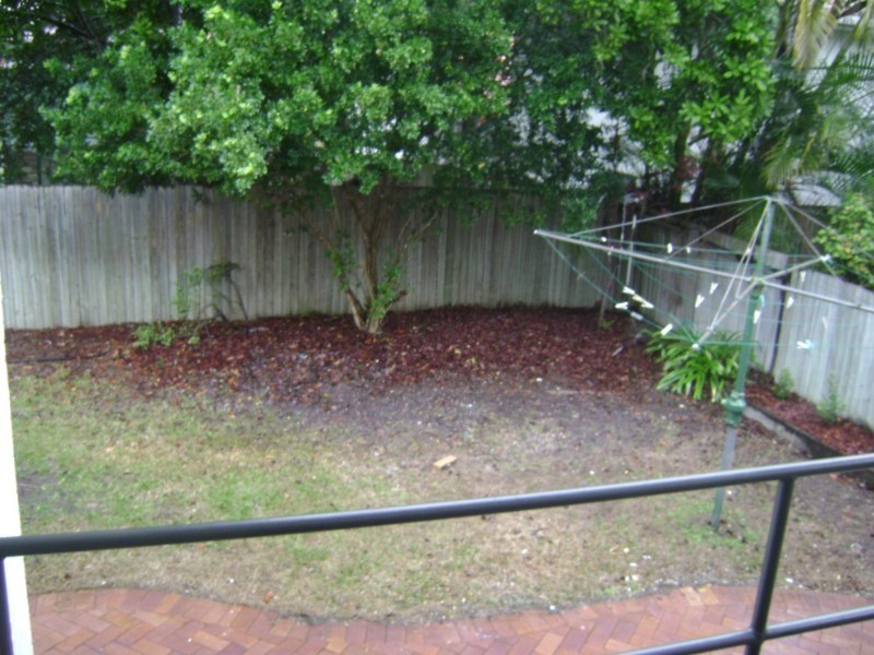 281 Hawken Drive, St Lucia QLD 4067