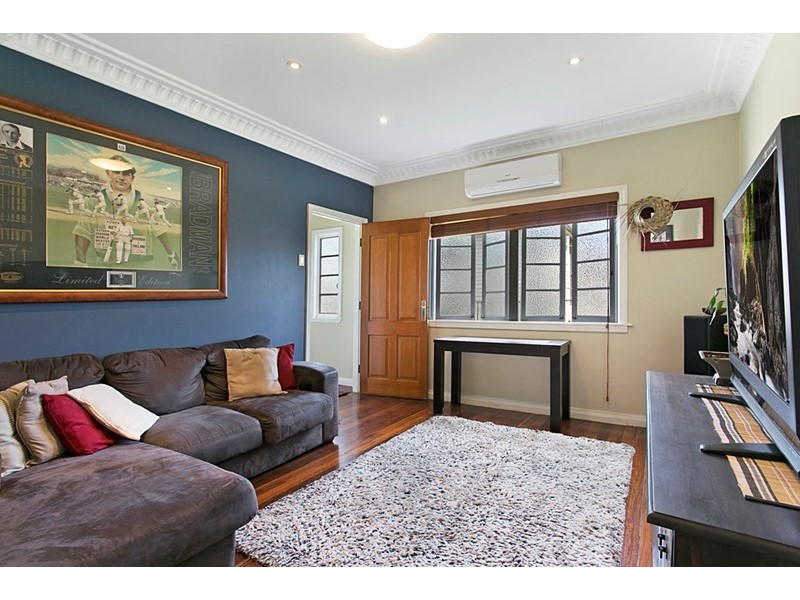 825 Oxley Road, Corinda QLD 4075