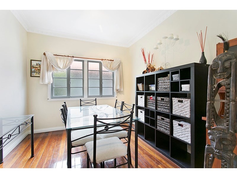 825 Oxley Road, Corinda QLD 4075