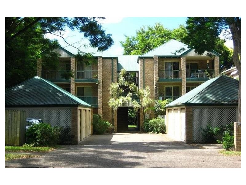 3/124 Carmody Road, St Lucia QLD 4067